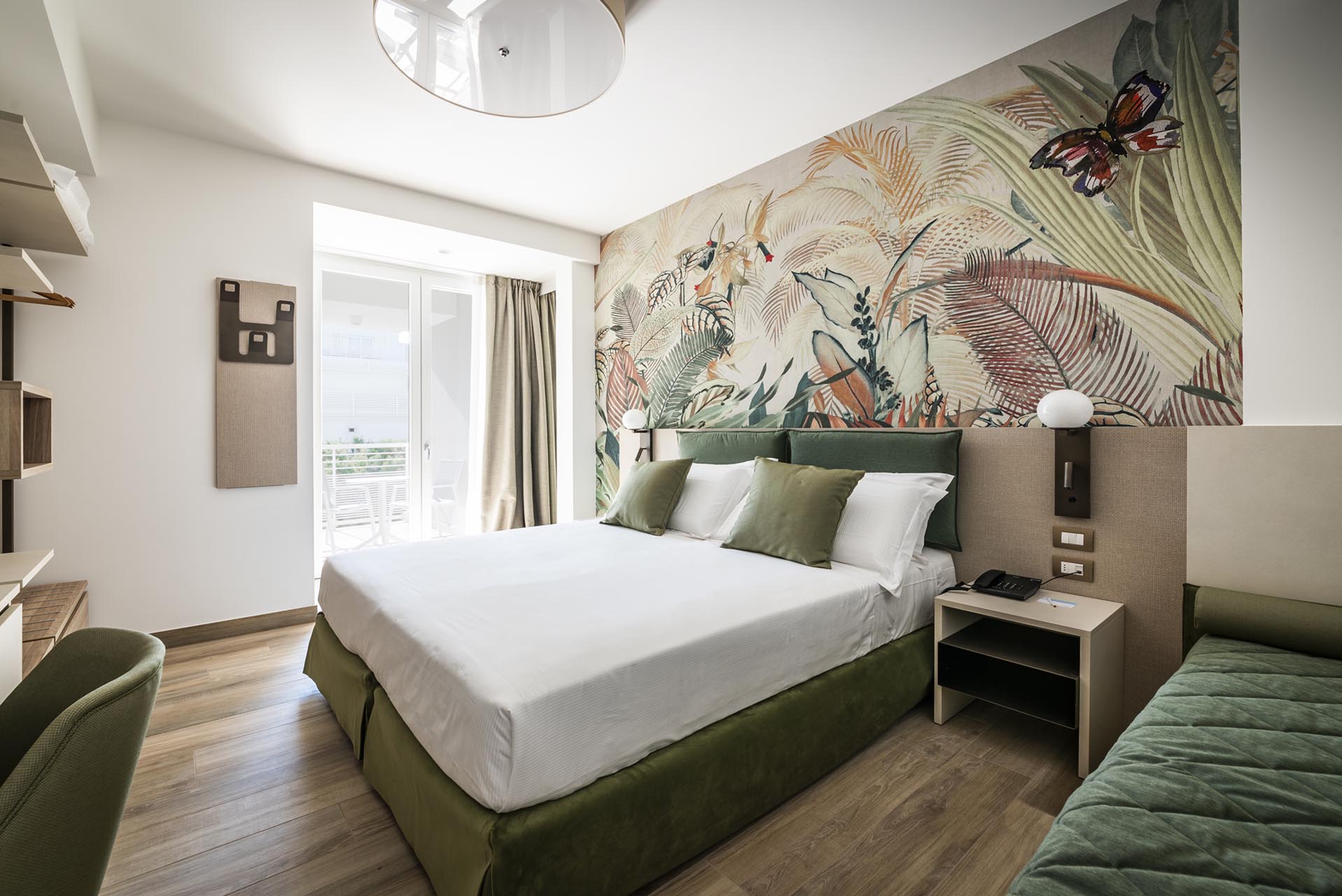 Rooms & Suites 55 LIFE ROOM VERDE 00 1